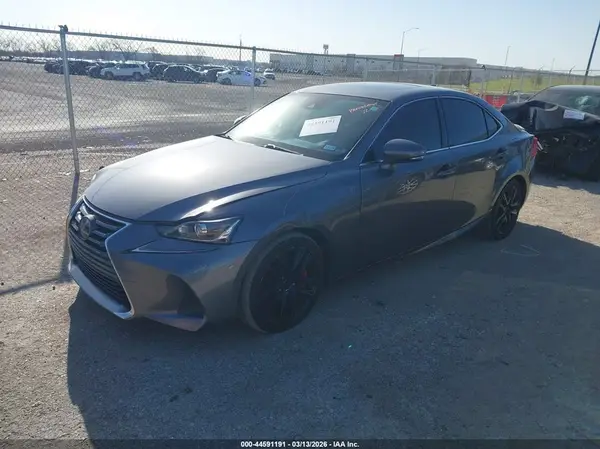 JTHBA1D21J5071959 2018 LEXUS IS - Image 2