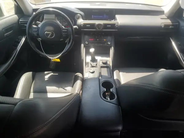 JTHBA1D21J5074893 2018 LEXUS IS - Image 8