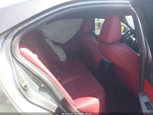JTHBA1D21J5076255 2018 LEXUS IS - Image 8