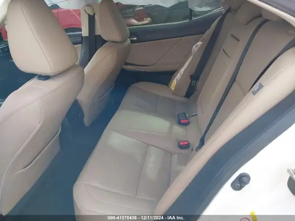 JTHBA1D21J5081987 2018 LEXUS IS - Image 8