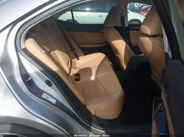 JTHBA1D21J5082329 2018 LEXUS IS - Image 8