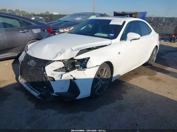 JTHBA1D21J5082475 2018 LEXUS IS - Image 2