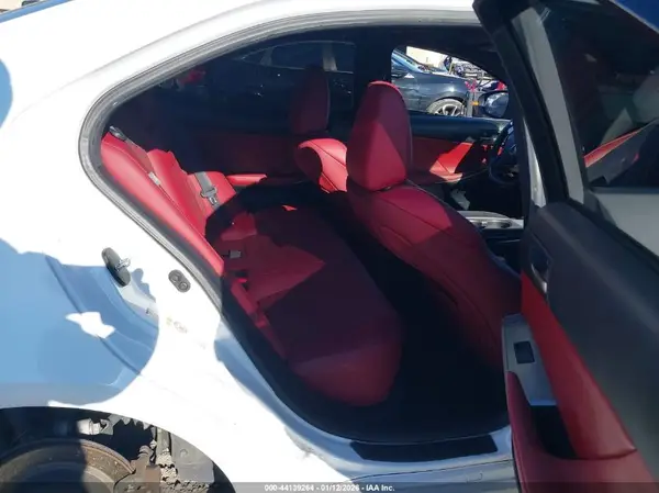 JTHBA1D21J5083139 2018 LEXUS IS - Image 8