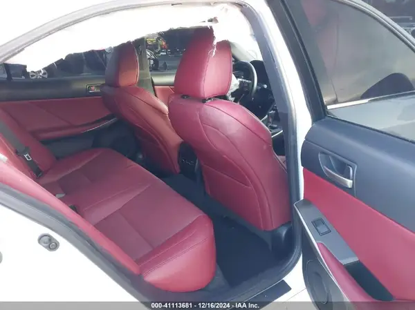 JTHBA1D21K5090142 2019 LEXUS IS - Image 8