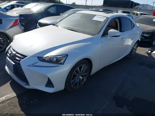 JTHBA1D21K5096006 2019 LEXUS IS - Image 2