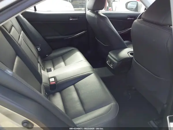 JTHBA1D22G5001850 2016 LEXUS IS - Image 8