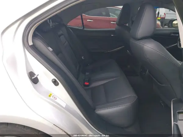 JTHBA1D22G5003114 2016 LEXUS IS - Image 8