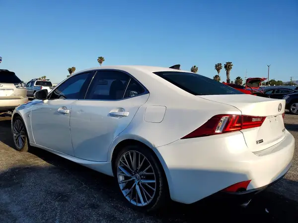 JTHBA1D22G5004439 2016 LEXUS IS - Image 2