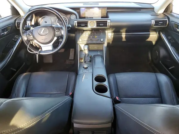 JTHBA1D22G5004439 2016 LEXUS IS - Image 8