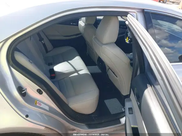 JTHBA1D22G5010466 2016 LEXUS IS - Image 8