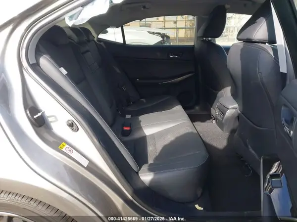 JTHBA1D22G5011164 2016 LEXUS IS - Image 8