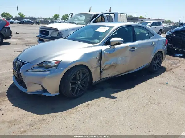 JTHBA1D22G5011214 2016 LEXUS IS - Image 2