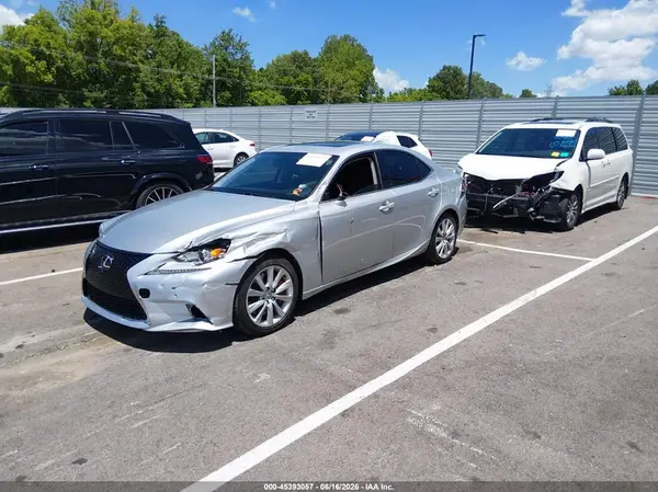 JTHBA1D22G5017692 2016 LEXUS IS - Image 2