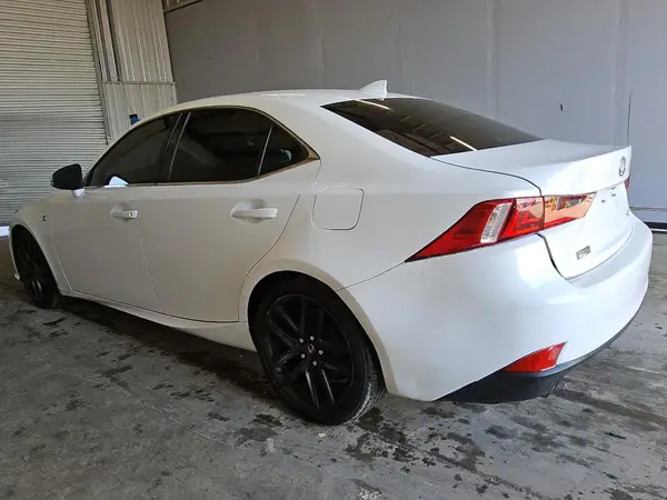 JTHBA1D22G5018079 2016 LEXUS IS - Image 2