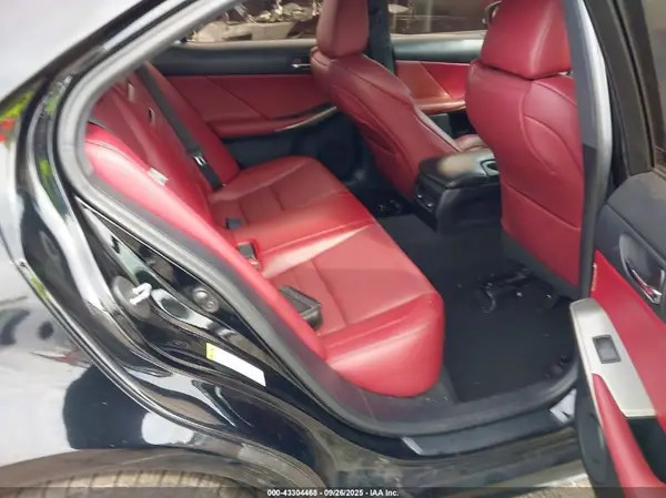 JTHBA1D22G5019961 2016 LEXUS IS - Image 8