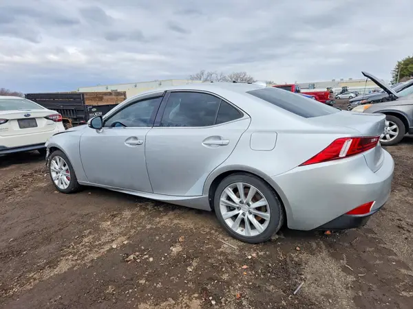 JTHBA1D22G5022181 2016 LEXUS IS - Image 2