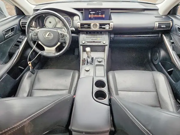 JTHBA1D22G5022181 2016 LEXUS IS - Image 8