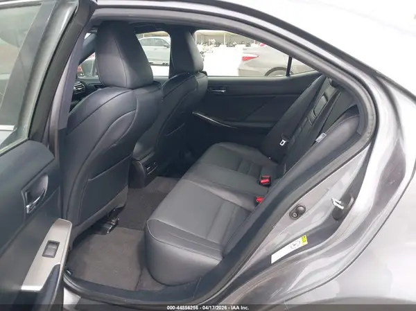 JTHBA1D22G5022262 2016 LEXUS IS - Image 8