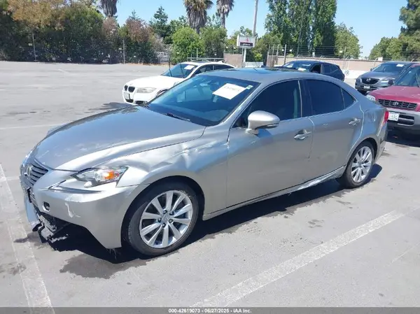 JTHBA1D22G5024481 2016 LEXUS IS - Image 2