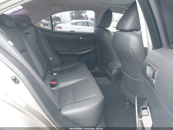 JTHBA1D22G5027591 2016 LEXUS IS - Image 8