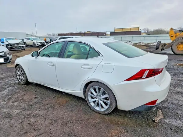 JTHBA1D22G5029051 2016 LEXUS IS - Image 2