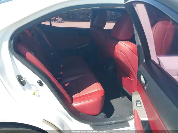 JTHBA1D22G5032015 2016 LEXUS IS - Image 8