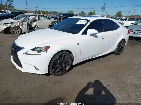 JTHBA1D22G5032922 2016 LEXUS IS - Image 2