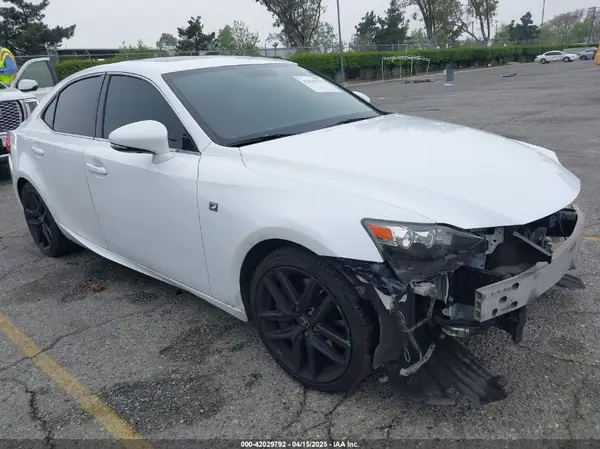 JTHBA1D22G5033018 2016 LEXUS IS - Image 1