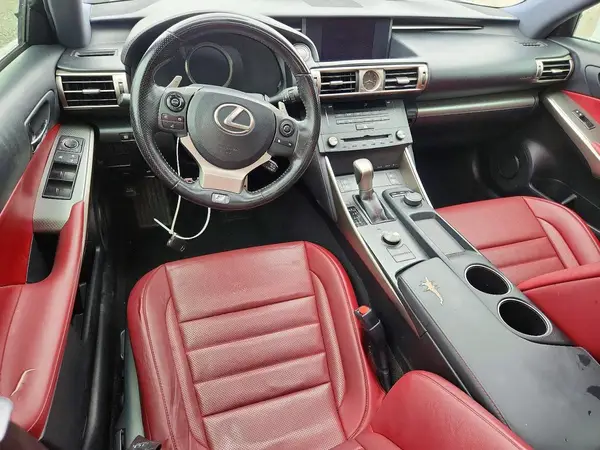 JTHBA1D22G5033682 2016 LEXUS IS - Image 8
