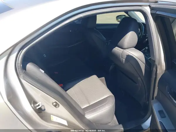 JTHBA1D22G5034735 2016 LEXUS IS - Image 8