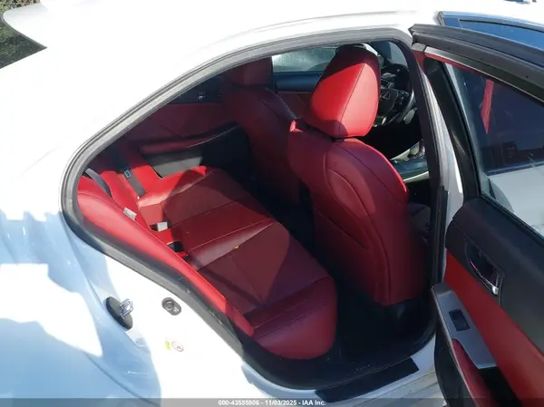 JTHBA1D22G5038249 2016 LEXUS IS - Image 8
