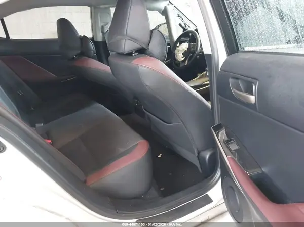 JTHBA1D22H5039399 2017 LEXUS IS - Image 8