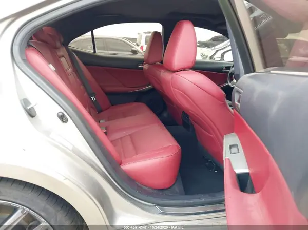 JTHBA1D22H5046627 2017 LEXUS IS - Image 8