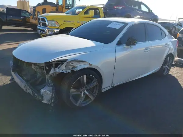 JTHBA1D22H5047468 2017 LEXUS IS - Image 2