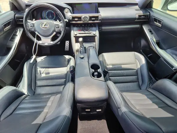 JTHBA1D22H5055053 2017 LEXUS IS - Image 8