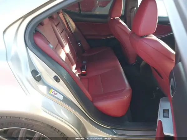 JTHBA1D22J5062302 2018 LEXUS IS - Image 8