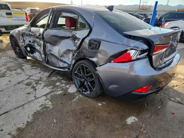 JTHBA1D22J5063806 2018 LEXUS IS - Image 2
