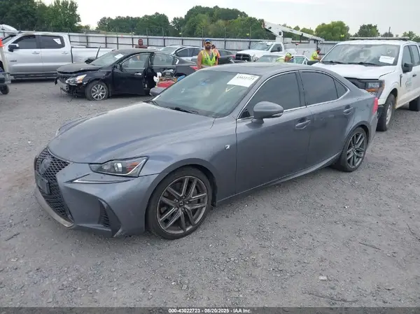 JTHBA1D22J5064499 2018 LEXUS IS - Image 2