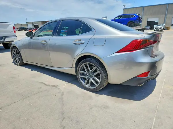 JTHBA1D22J5065412 2018 LEXUS IS - Image 2