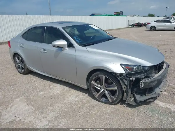 JTHBA1D22J5072280 2018 LEXUS IS - Image 1