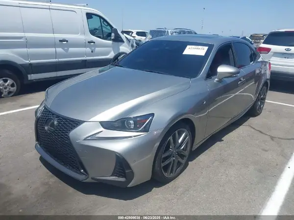 JTHBA1D22J5073560 2018 LEXUS IS - Image 2