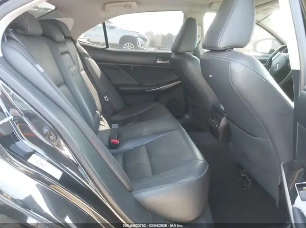 JTHBA1D22J5075731 2018 LEXUS IS - Image 8