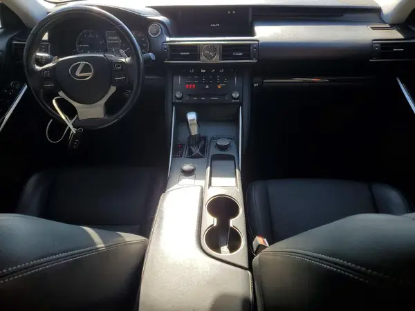 JTHBA1D22J5078905 2018 LEXUS IS - Image 8