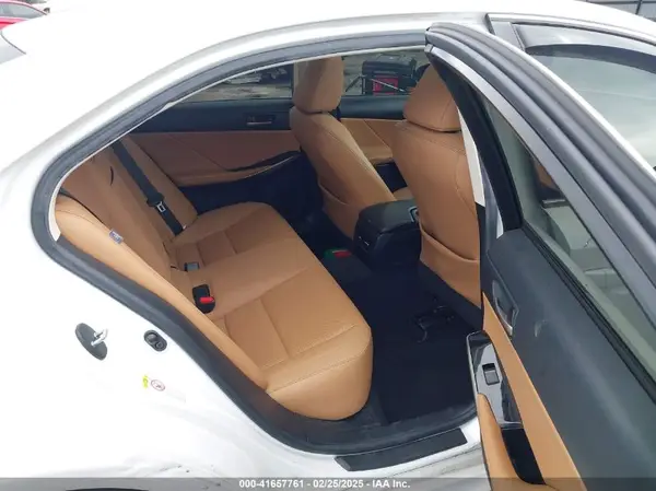 JTHBA1D22J5079827 2018 LEXUS IS - Image 8