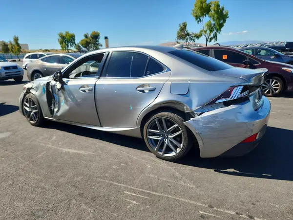 JTHBA1D22J5081206 2018 LEXUS IS - Image 2