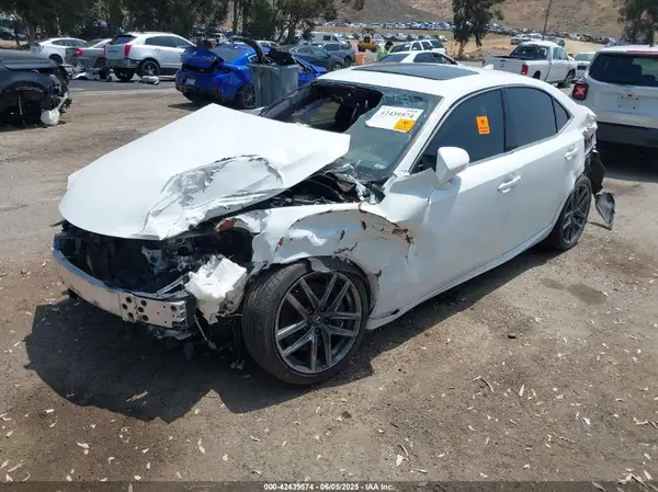 JTHBA1D22K5088576 2019 LEXUS IS - Image 2