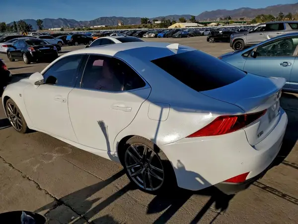 JTHBA1D22K5090165 2019 LEXUS IS - Image 2