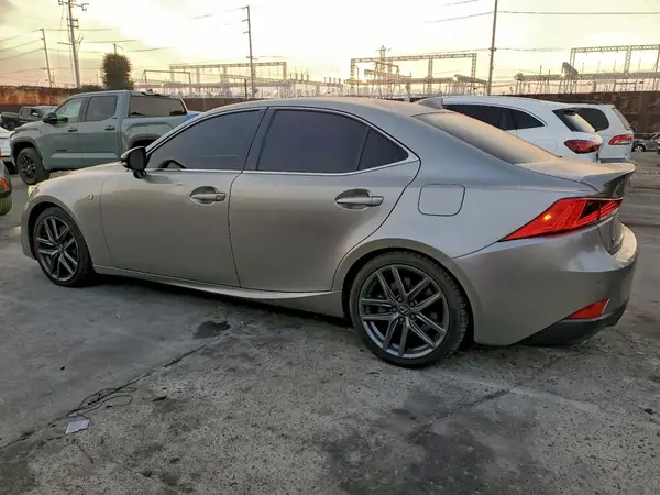 JTHBA1D22K5098184 2019 LEXUS IS - Image 2