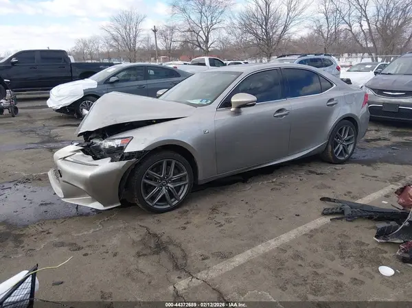 JTHBA1D23G5001677 2016 LEXUS IS - Image 2