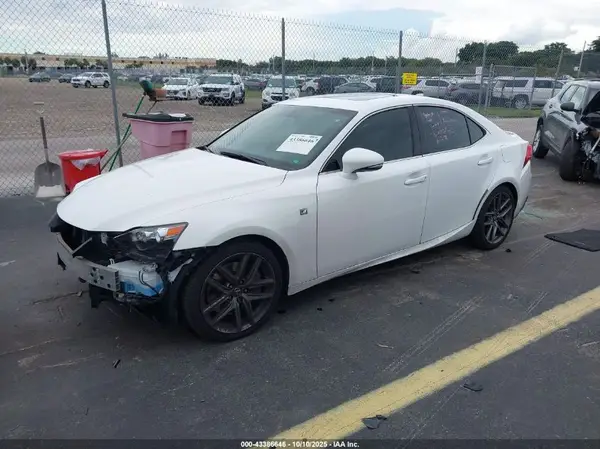 JTHBA1D23G5001775 2016 LEXUS IS - Image 2